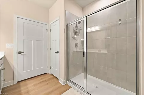 Entry Way - 511 Eldridge Ln, Chesapeake, VA 23323 photo 3 of 8
