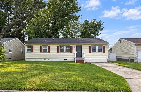 1129 78th St, Newport News, VA 23605
