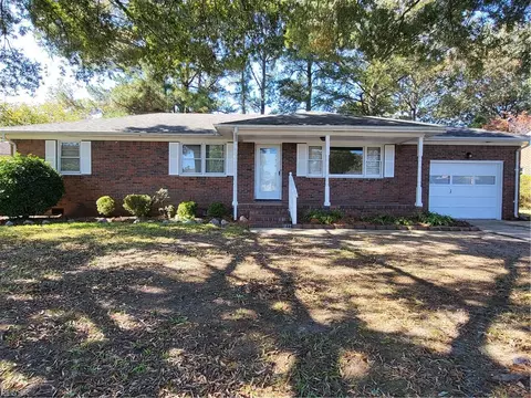 4617 Bromfield Ave, Virginia Beach, VA 23455
