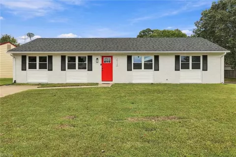 2928 Dubois Pl, Virginia Beach, VA 23453