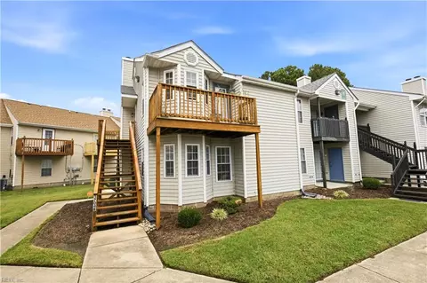 3704 Towne Point Rd #B, Portsmouth, VA 23703
