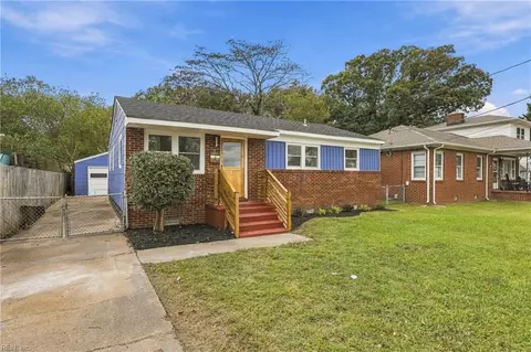 Exterior - 2441 Alder St, Norfolk, VA 23513 photo 2 of 5