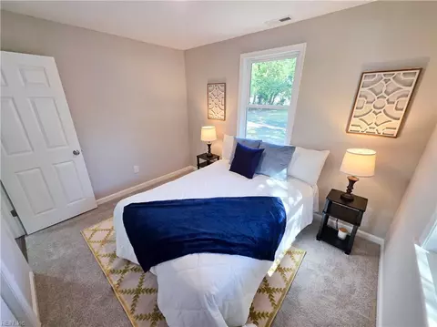 Bedroom - 107 Rosewood Dr, Hampton, VA 23669 photo 2 of 4