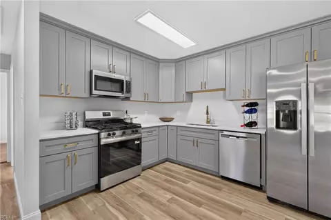 Kitchen - 1820 Moger Dr, Hampton, VA 23663 photo 1 of 4
