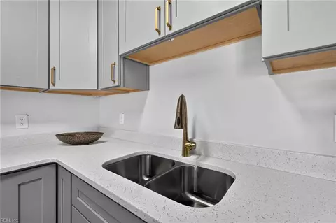 Kitchen - 1820 Moger Dr, Hampton, VA 23663 photo 4 of 4