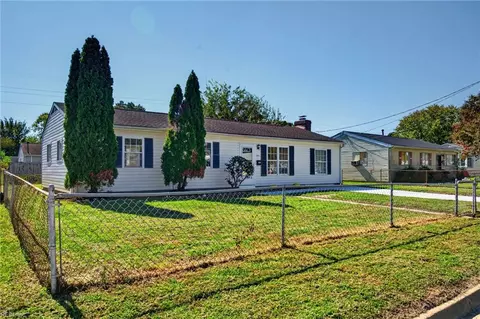Exterior - 1820 Moger Dr, Hampton, VA 23663 photo 9 of 9