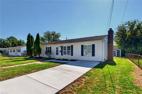 Exterior - 1820 Moger Dr, Hampton, VA 23663 photo 3 of 9