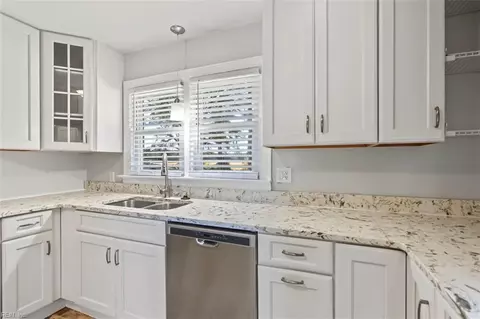 Kitchen - 2647 Desert Rd, Suffolk, VA 23434 photo 6 of 6