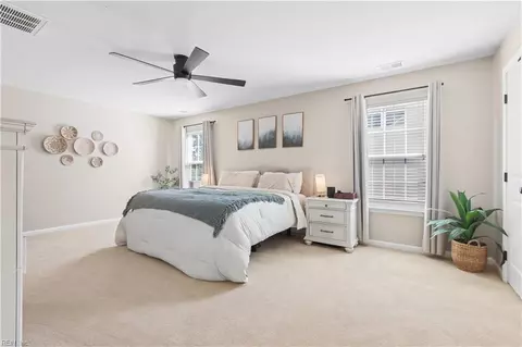 Bedroom - 186 Avon Rd, Hampton, VA 23666 photo 3 of 5