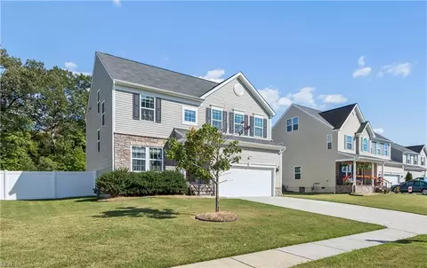 Exterior - 186 Avon Rd, Hampton, VA 23666 photo 3 of 7