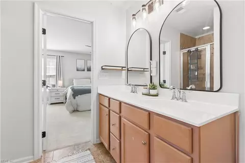 Entry Way - 186 Avon Rd, Hampton, VA 23666 photo 2 of 2