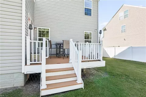 Exterior - 186 Avon Rd, Hampton, VA 23666 photo 7 of 7