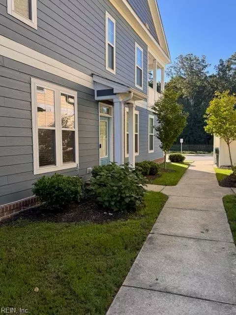 117 Mainsail Loop, Tabb, VA 23693 photo 2