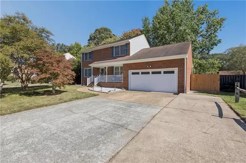 Exterior - 13 Phyllis Ln, Hampton, VA 23666 photo 6 of 7