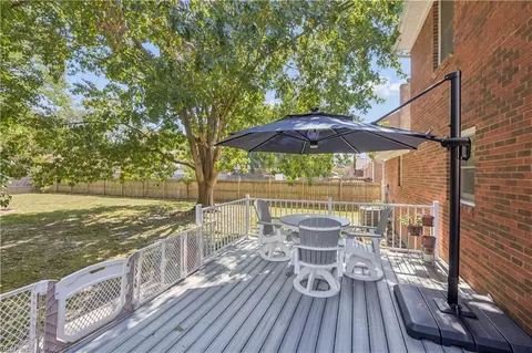Exterior - 13 Phyllis Ln, Hampton, VA 23666 photo 2 of 7