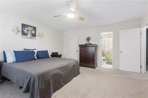 Bedroom - 13 Phyllis Ln, Hampton, VA 23666 photo 6 of 7