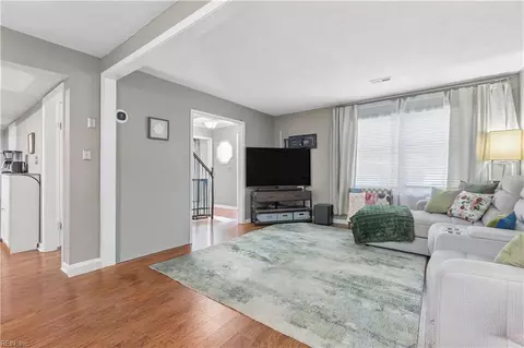 Living - 13 Phyllis Ln, Hampton, VA 23666 photo 2 of 2