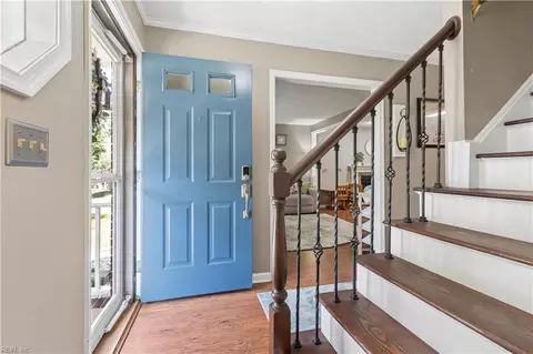 Entry Way - 13 Phyllis Ln, Hampton, VA 23666 photo 4 of 5