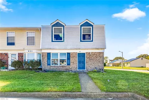 921 Westwind Pl, Virginia Beach, VA 23452