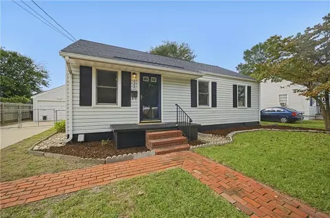 828 Pacific Ave, Portsmouth, VA 23707