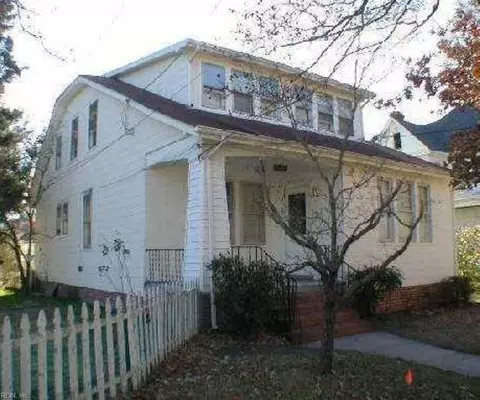 1721 Barron St, Portsmouth, VA 23704