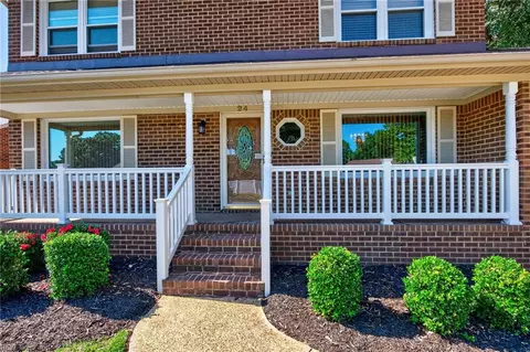 Exterior - 24 Phyllis Ln, Hampton, VA 23666 photo 3 of 8
