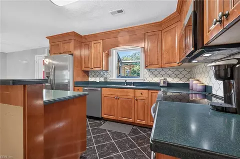 Kitchen - 24 Phyllis Ln, Hampton, VA 23666 photo 2 of 3