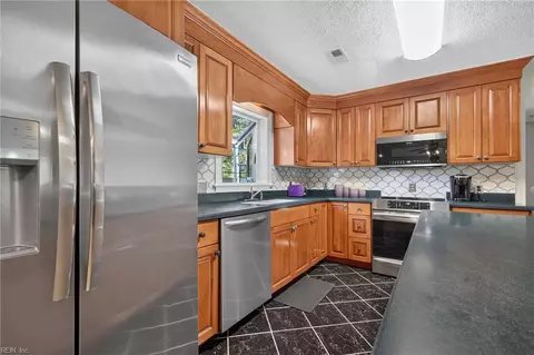 Kitchen - 24 Phyllis Ln, Hampton, VA 23666 photo 1 of 3