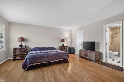Bedroom - 24 Phyllis Ln, Hampton, VA 23666 photo 5 of 6