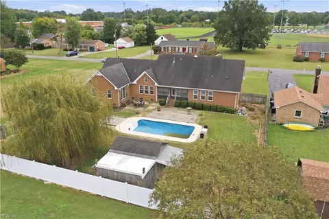 View/Area - 8 Randolph Dr, Windsor, VA 23487 photo 4 of 6