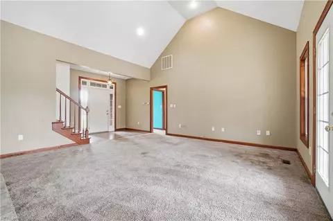 Living - 8 Randolph Dr, Windsor, VA 23487 photo 2 of 7
