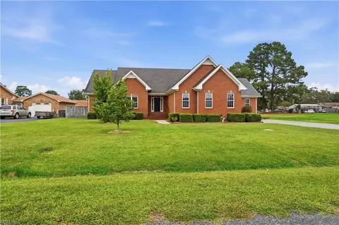 Exterior - 8 Randolph Dr, Windsor, VA 23487 photo 2 of 8