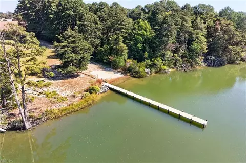 View/Area - 19 Apache Dr, Deltaville, VA 23043 photo 2 of 11