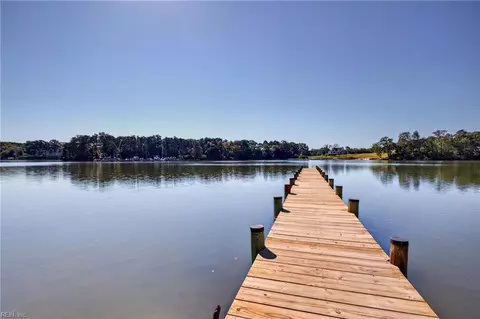 View/Area - 19 Apache Dr, Deltaville, VA 23043 photo 3 of 11
