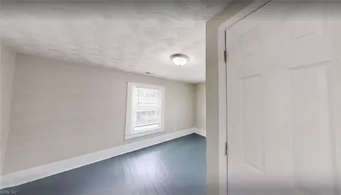Entry Way - 201 Central Ave, Suffolk, VA 23434 photo 4 of 5
