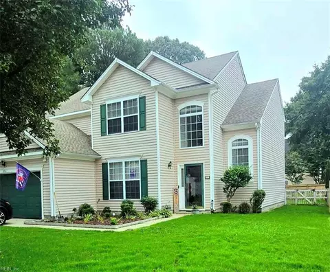 951 Holbrook Dr, Newport News, VA 23602
