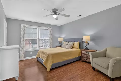 Bedroom - 4 Kenan Ct, Hampton, VA 23666 photo 3 of 4