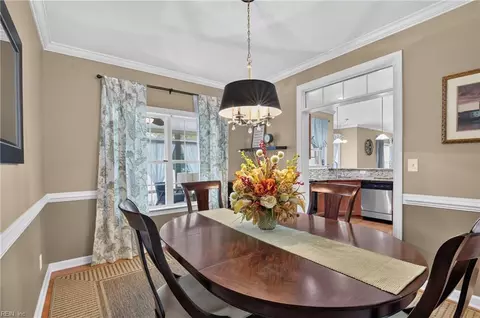 Dining - 4 Kenan Ct, Hampton, VA 23666 photo 2 of 2