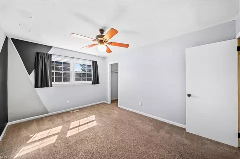 Bedroom - 1 Ewell Ct, Hampton, VA 23669 photo 1 of 3