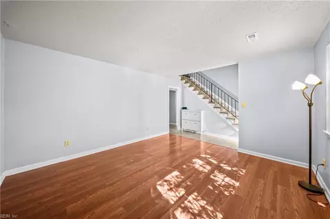 Living - 1 Ewell Ct, Hampton, VA 23669 photo 1 of 3