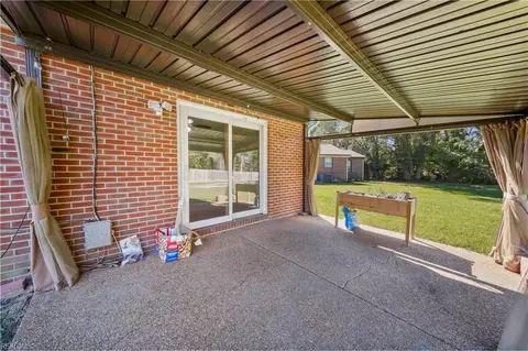 Exterior - 1 Ewell Ct, Hampton, VA 23669 photo 2 of 6