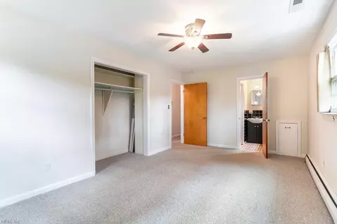 Bedroom - 53 Wheatland Dr, Hampton, VA 23666 photo 3 of 7