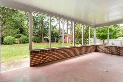 Exterior - 53 Wheatland Dr, Hampton, VA 23666 photo 7 of 7