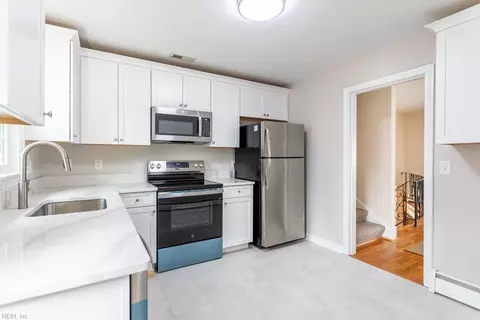 Kitchen - 53 Wheatland Dr, Hampton, VA 23666 photo 1 of 3
