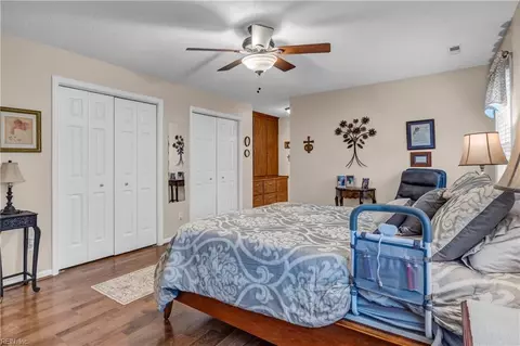 Bedroom - 879 Short Line Rd, Virginia Beach, VA 23451 photo 3 of 5