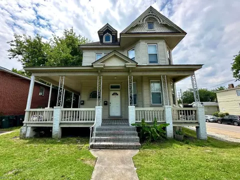 639 W 26th St, Norfolk, VA 23517
