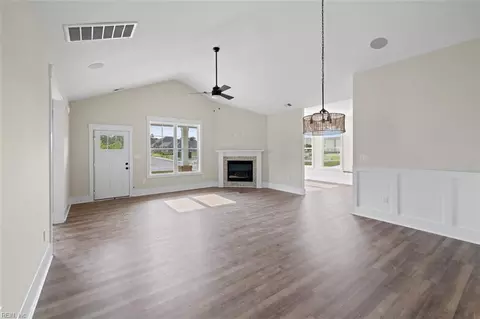 Living - 2017 Asher Dr, Suffolk, VA 23435 photo 2 of 4