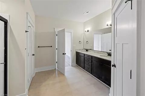 Bath - 2017 Asher Dr, Suffolk, VA 23435 photo 1 of 1