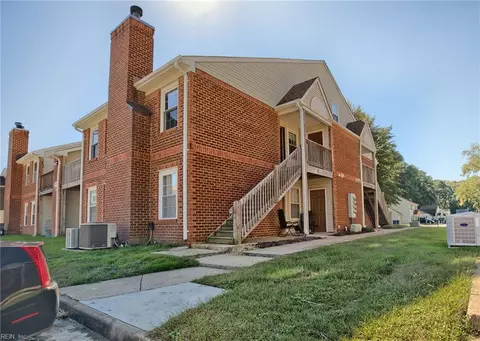 202 Quarter Trl #H, Newport News, VA 23608