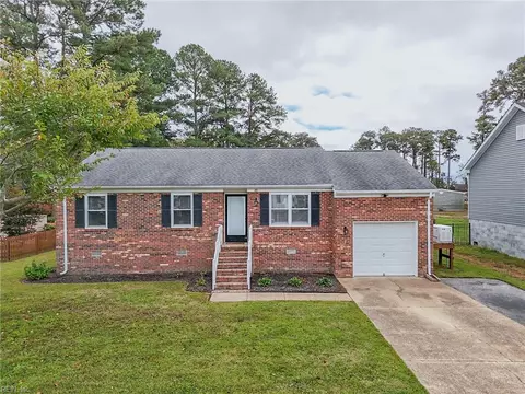 23 Church St, Poquoson, VA 23662
